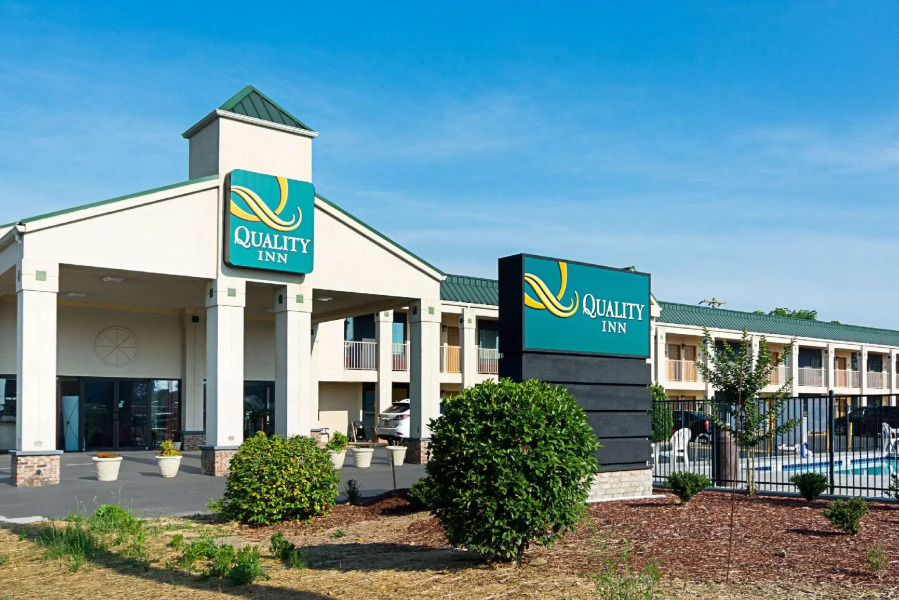 Quality Inn Calhoun North I-75