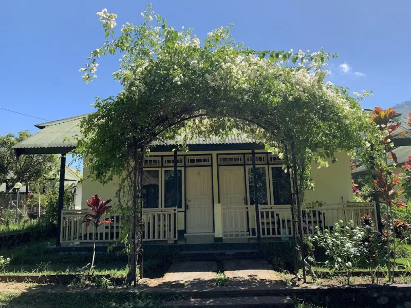 Lembah Rinjani Villa & Resto Syariah by ecommerceloka