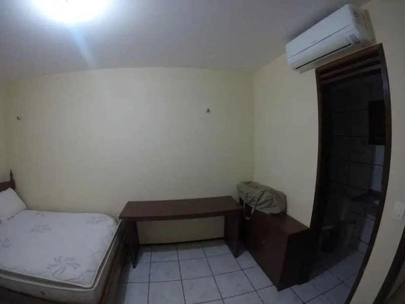 Apto 4 Suites Com ar Para 15 Pessoas