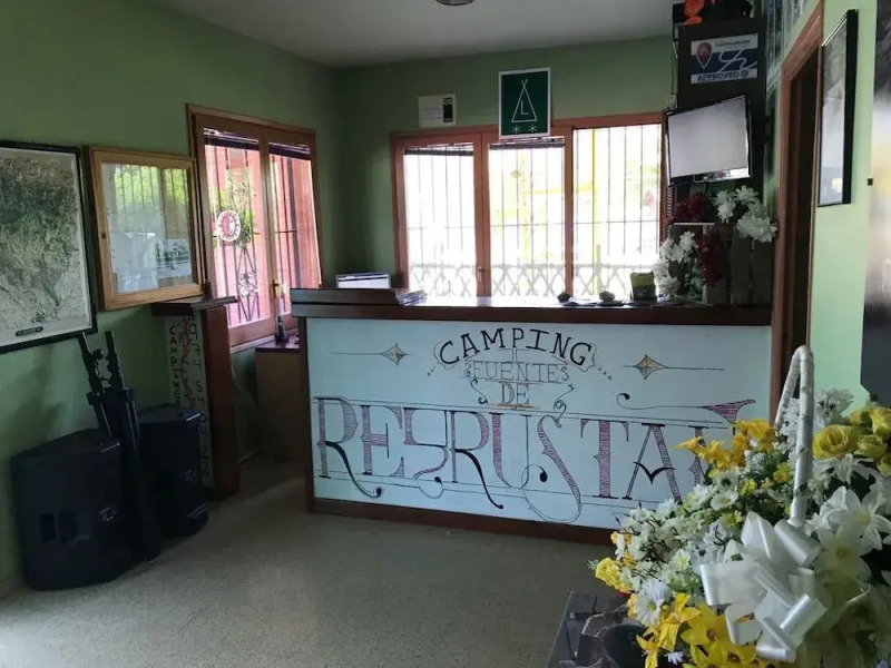 Camping Fuente de Regustrán