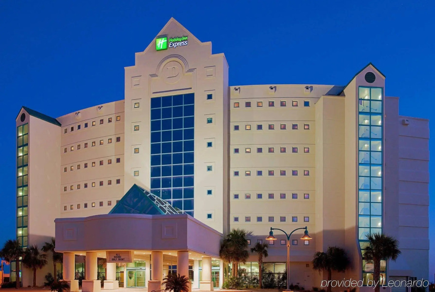 Holiday Inn Express Pensacola Beach by IHG