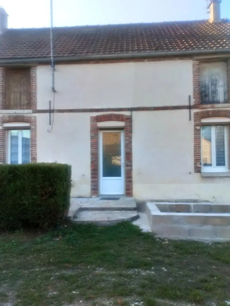 House With 2 Bedrooms in Chevannes, With Enclosed Garden and Wifi