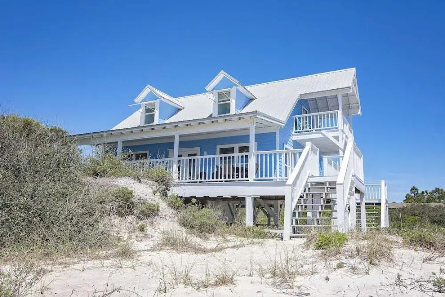 Dune Refuge 3 Bedrooms 2.5 Bathrooms Home