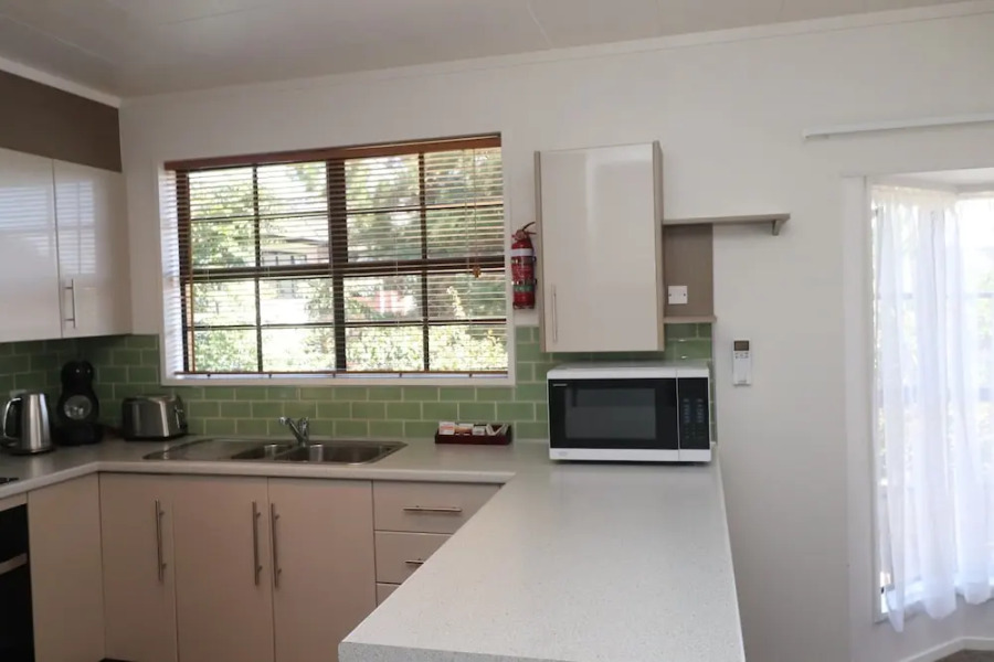 Sunny Unit on Grey Street