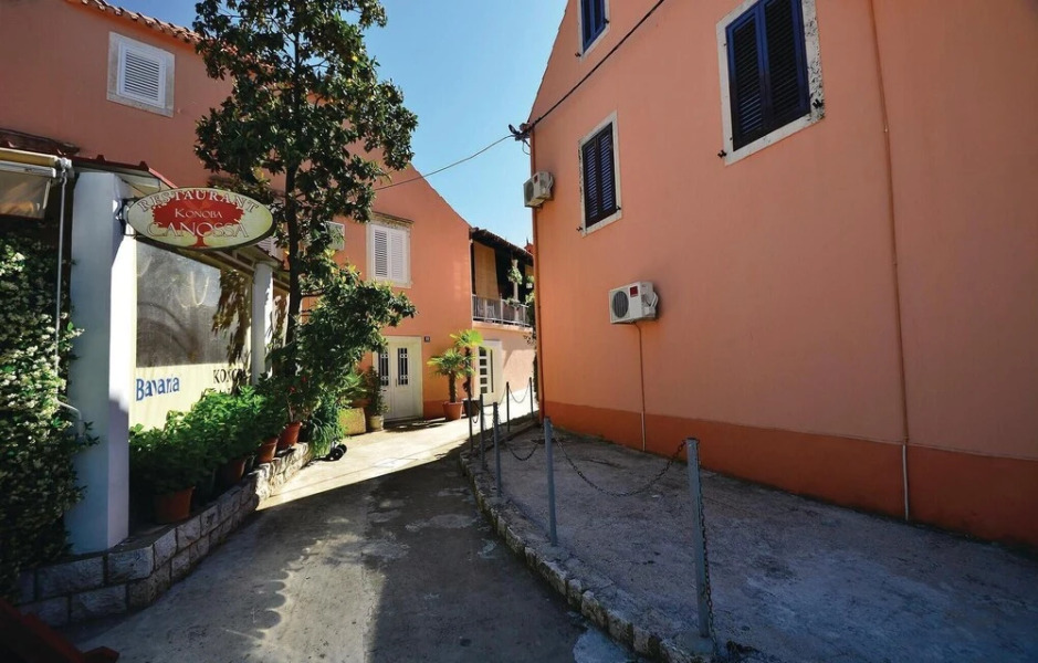 Beautiful Home in Zaton Veliki With Wifi and 3 Bedrooms