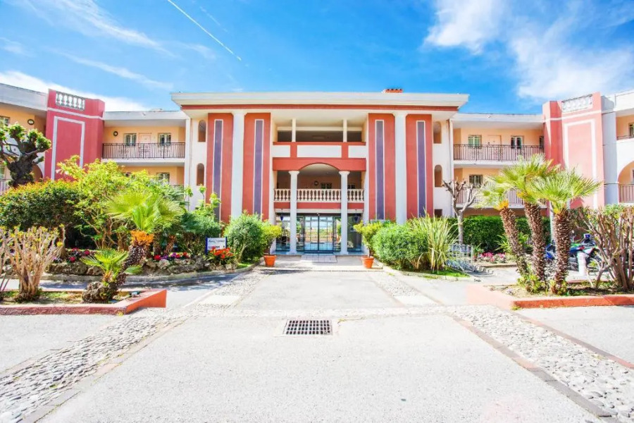 L'ANGE GARDIEN III AP4293 By Riviera Holiday Homes