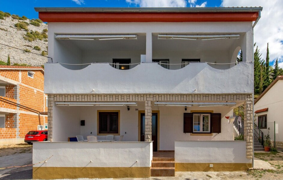 Nice Home in Baric Draga With Wifi and 1 Bedrooms