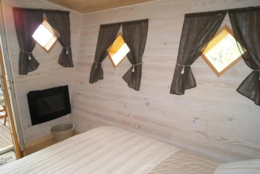 Les Cabanes de Gros Bois