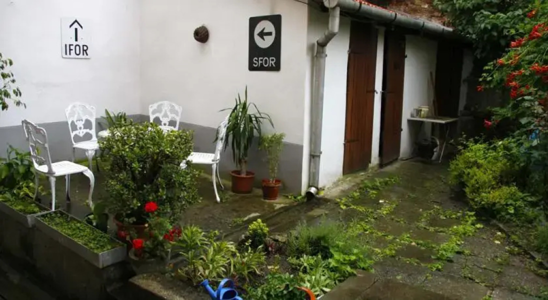 Green Garden Apartment