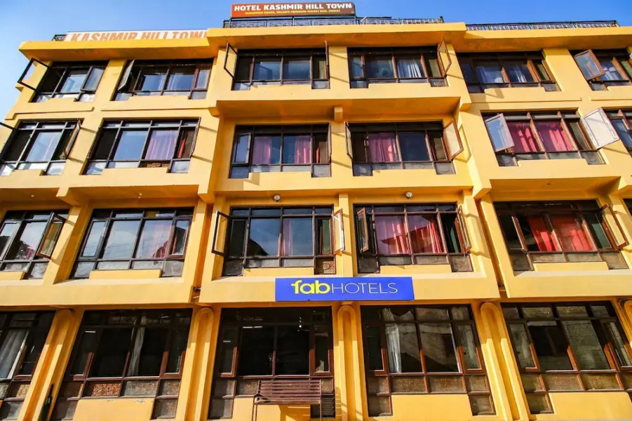 Kashmir Hill Town