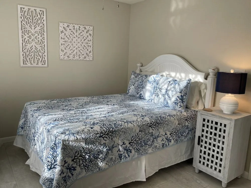 Coastal Retreat 3 Bedroom Home by RedAwning