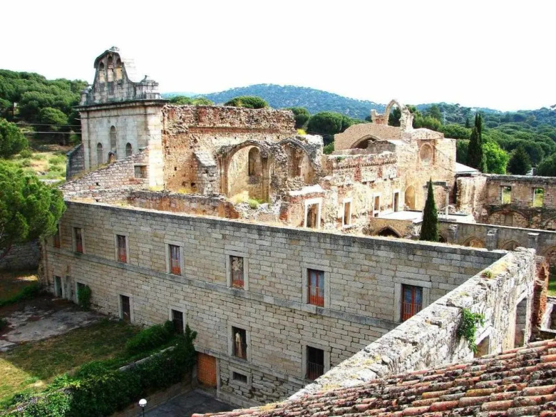 Casa Blanca de La Sierra hasta 24 hasta personas con Piscina Salina y Bbq