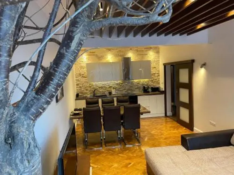 Apartment Antique Theatre