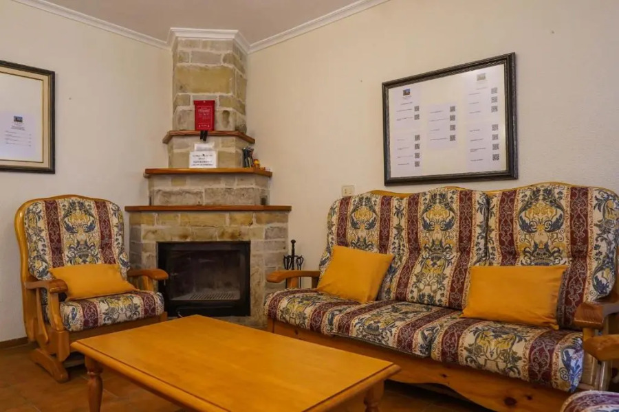 Casa Mercedes-Puertomingalvo