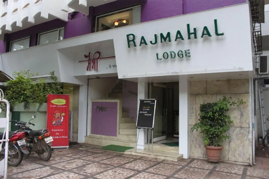 Hotel Raj Mahal