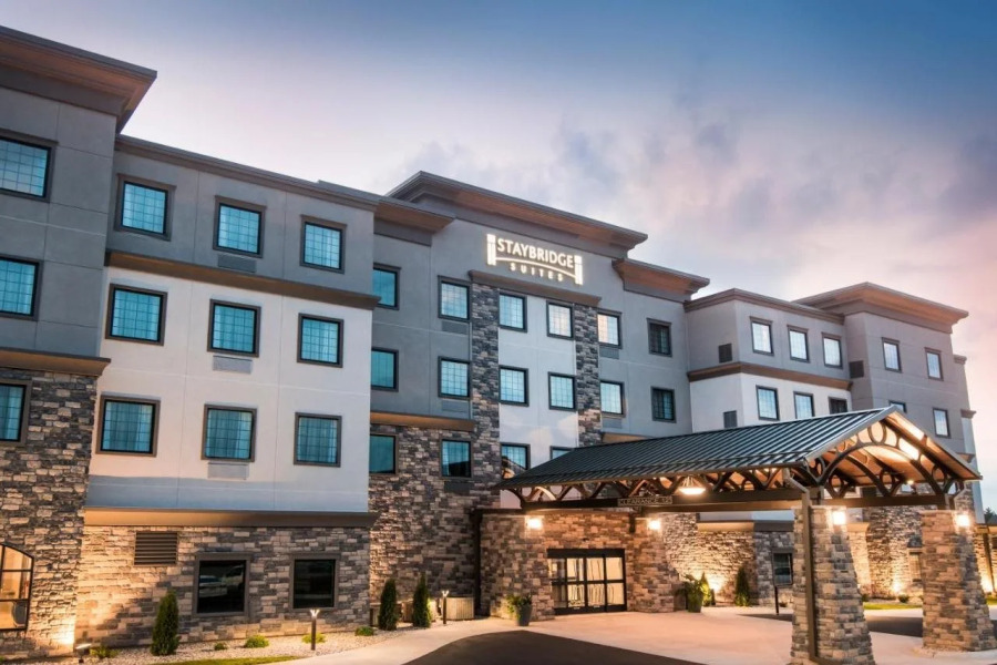 Staybridge Suites Wisconsin Dells - Lake Delton by IHG