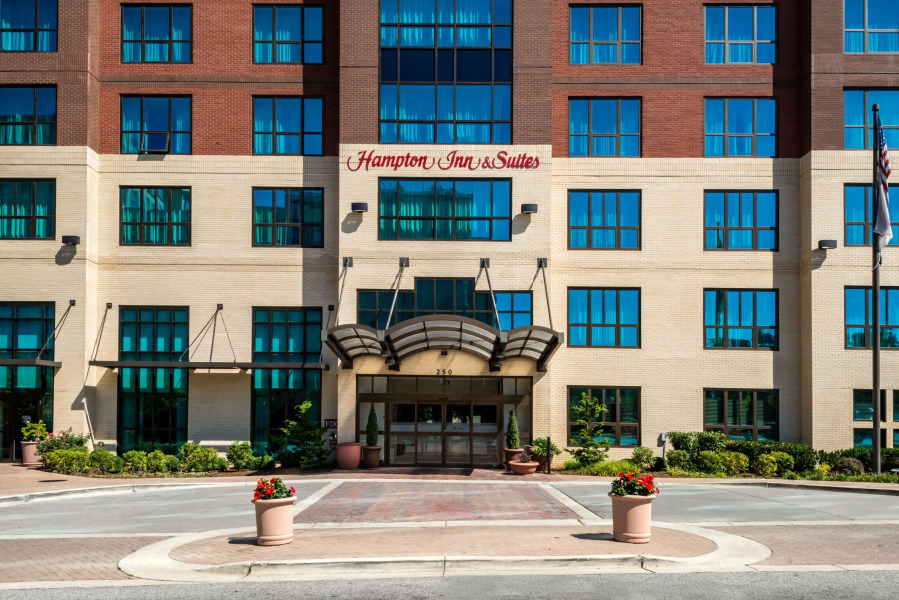 Hampton Inn & Suites National Harbor - Alexandria Area