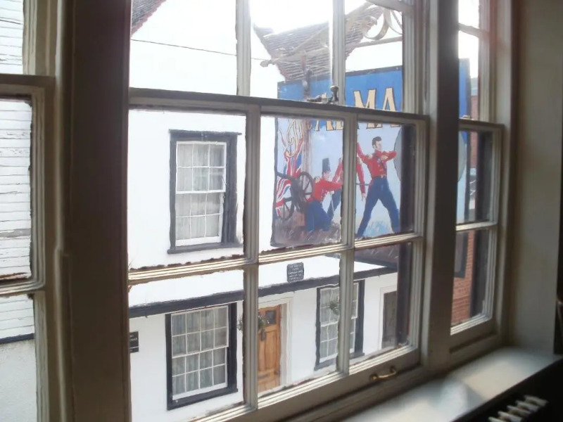 Alma Inn & Dining Rooms