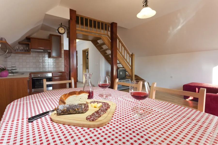 Vineyard cottage Luštek