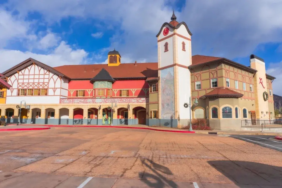 Villa 2057 1 Bed 1 Bath Full Kitchen 1 Bedroom Villa