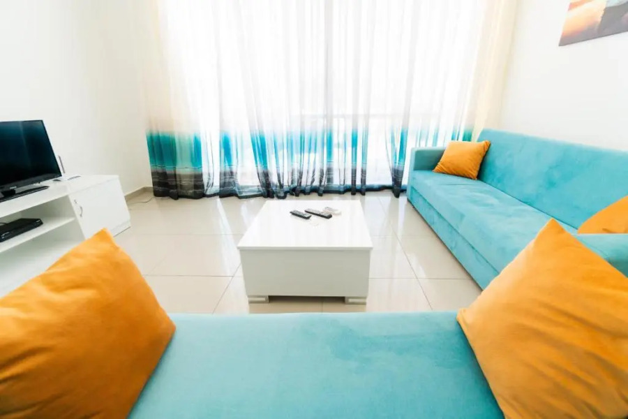 Spacious Three-Bedroom Apartment with Sea View A4