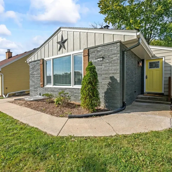 Brew City Game Room Fenced Yard Sleeps 13