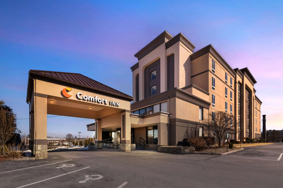 Comfort Inn Manchester Airport