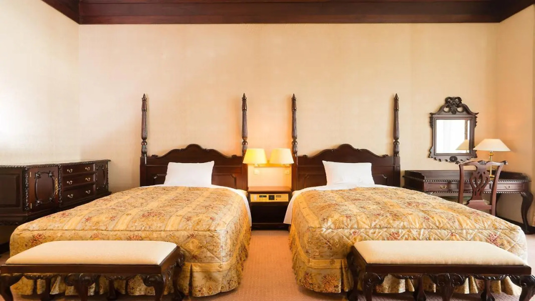 Royal Tainai Park Hotel