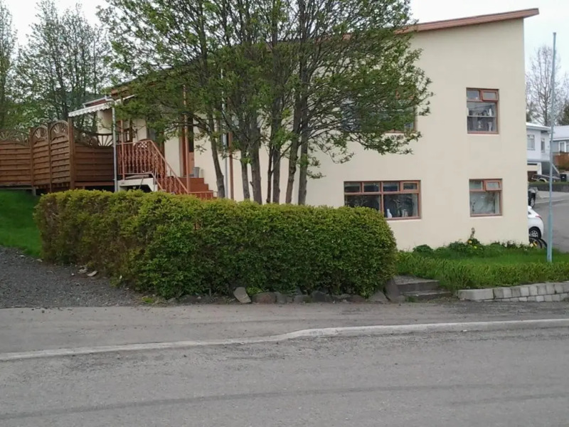 Miðholt Your Guesthouse