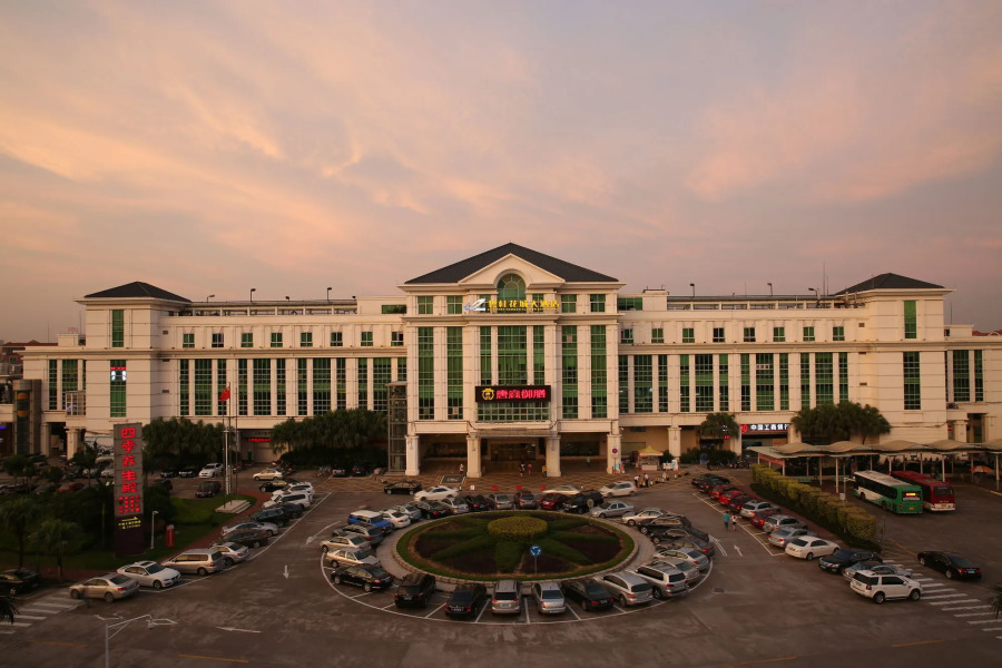 Country Garden Flower City Hotel