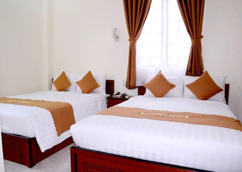 Oyo 753 Bright Moon Hotel