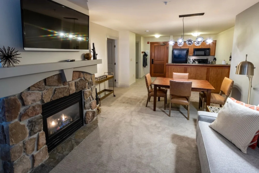 2214 - Two Bedroom Standard Eagle Springs East 2 Condo by RedAwning