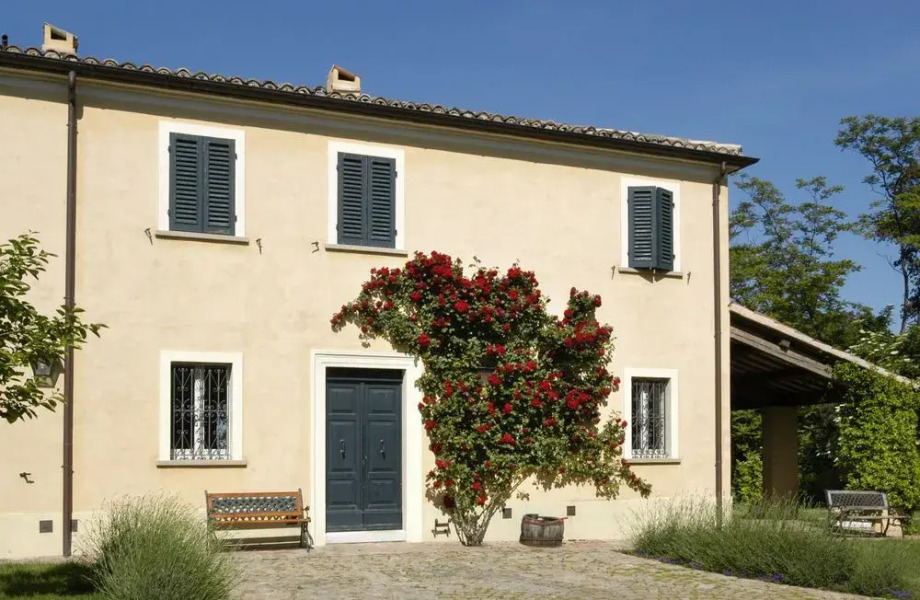 Casa Ezelina Bed and Breakfast