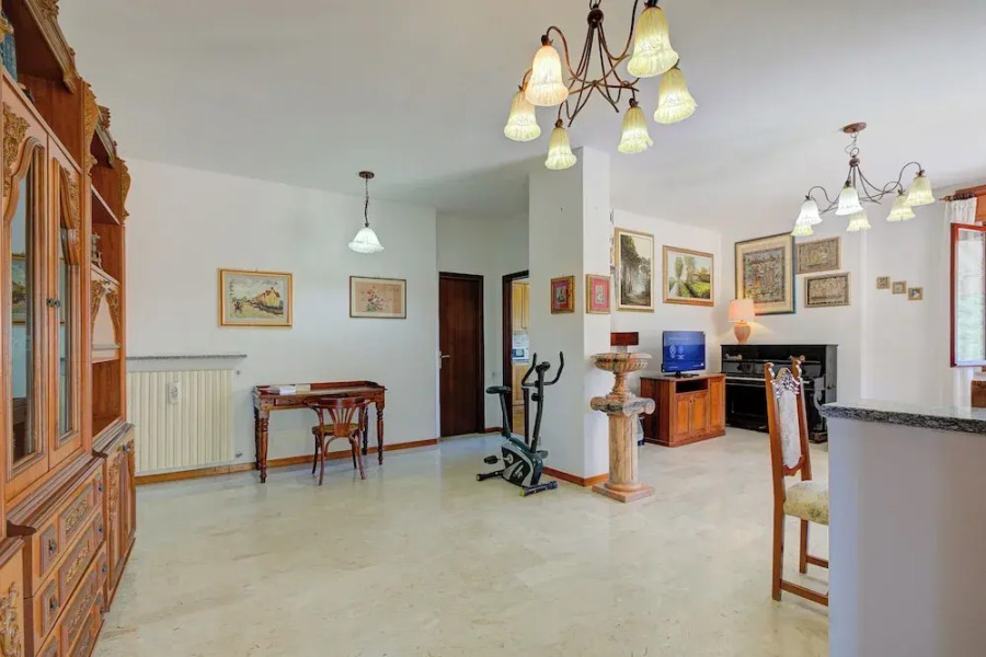 A Due Passi Dal Bosco