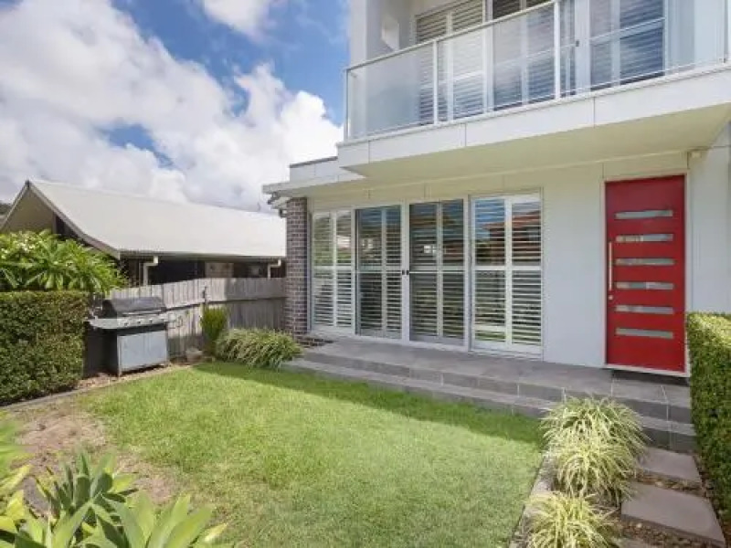 7 Judith Street - Stunning Duplex With Ducted Air