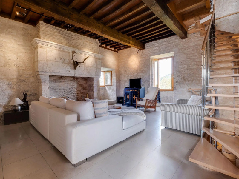 Cozy Cottage in Penne-d'Agenais with Private Pool