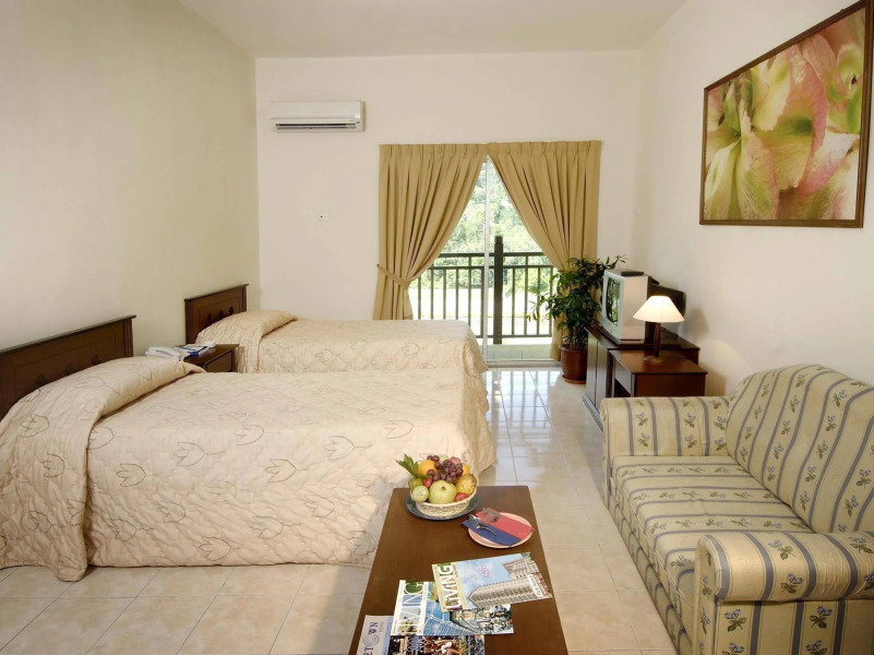 Suria Service Apartment Hotel