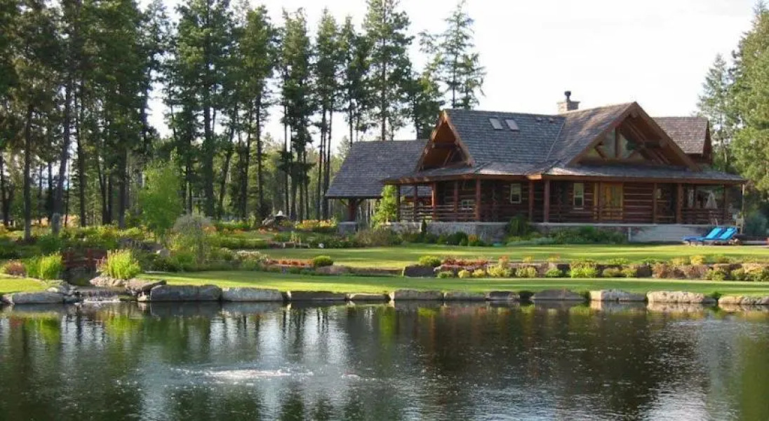 Glacier Mountain Lodge