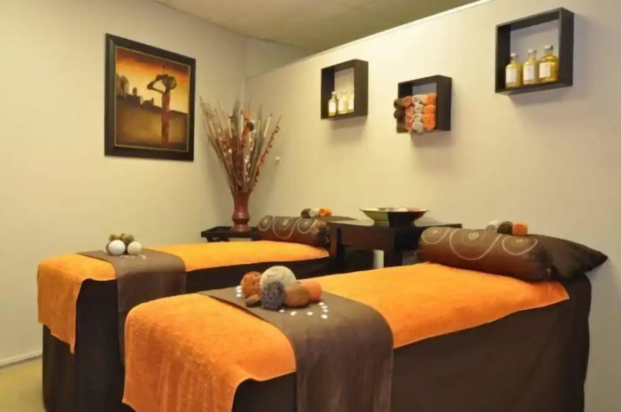 Black Mountain Leisure & Conference Hotel