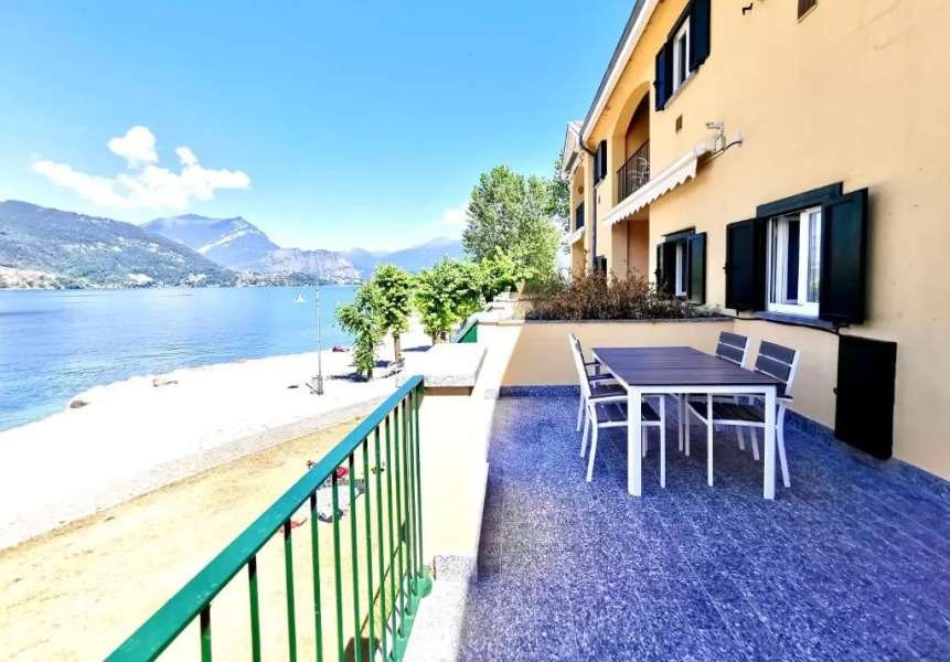 Grumo Beach by Design Studio