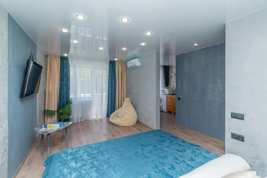 Мои Апарты на улице Коммуны 86