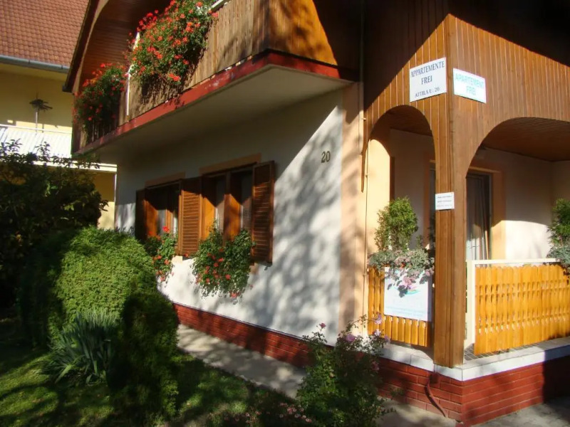 Viragoskert Apartman