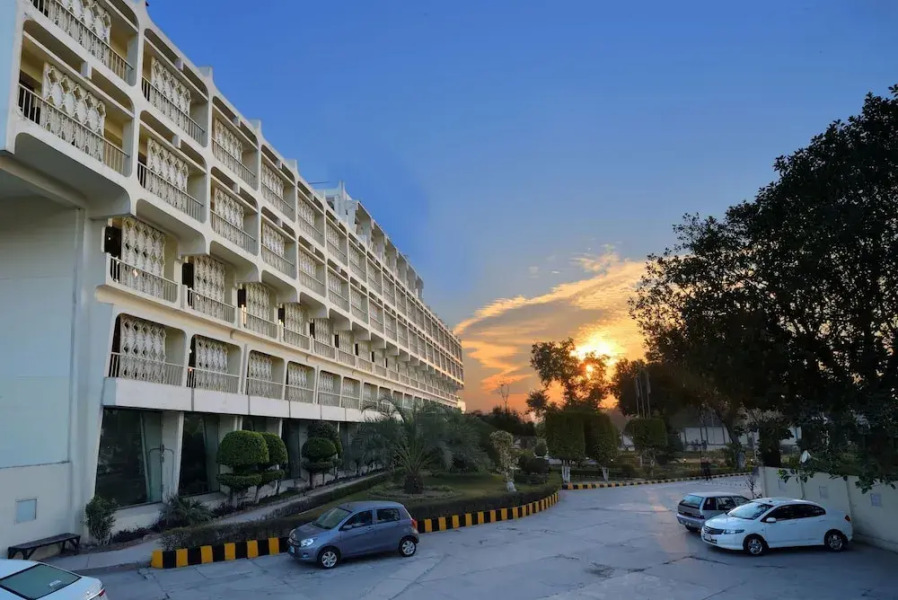 Peshawar Serena Hotel