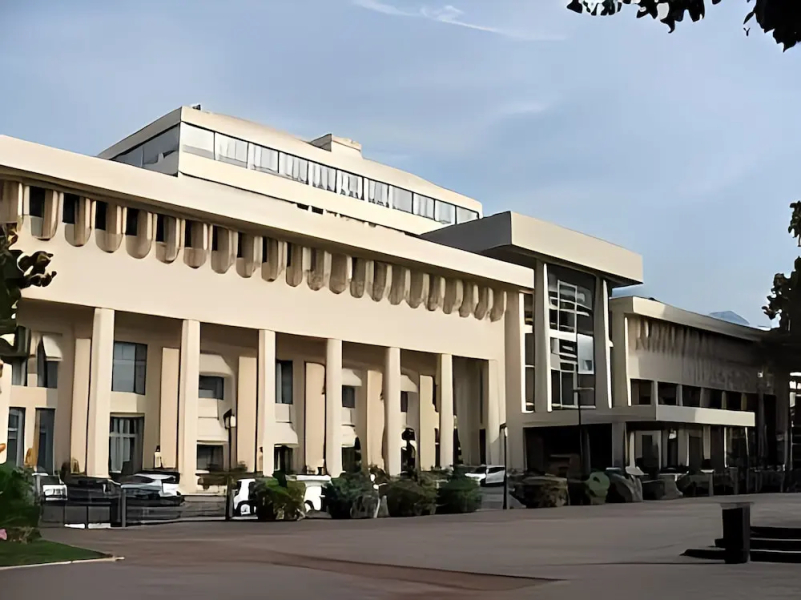 Authentic by Balladins, Le Carré d'Aix