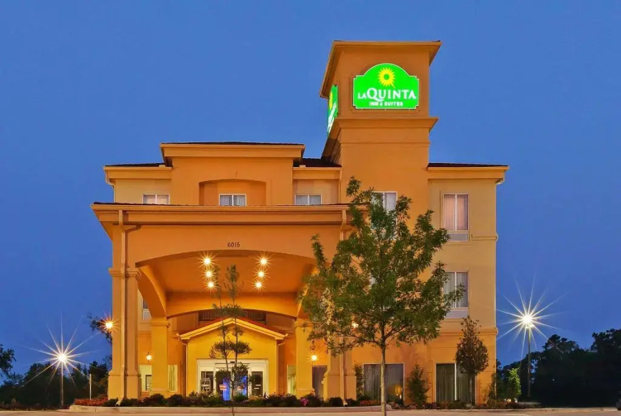 La Quinta Inn & Suites Marshall