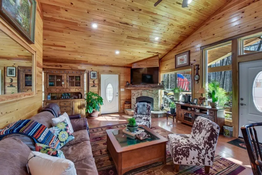 Mountain-view Cabin ~ 2 Mi to Downtown Clayton!