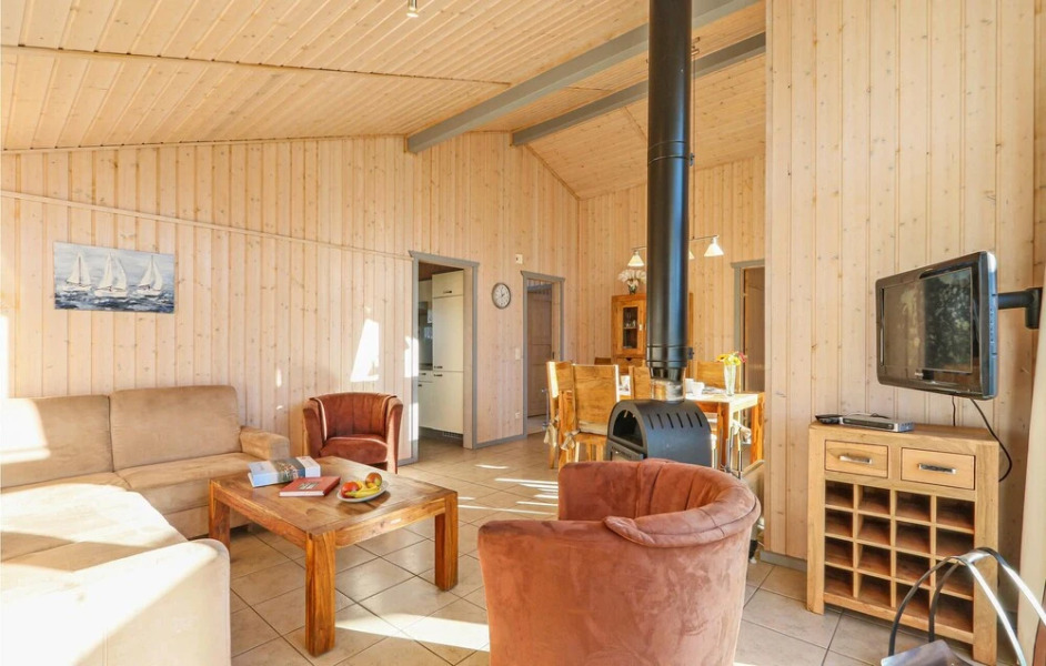 Stunning Home in Rechlin With 2 Bedrooms, Sauna and Wifi