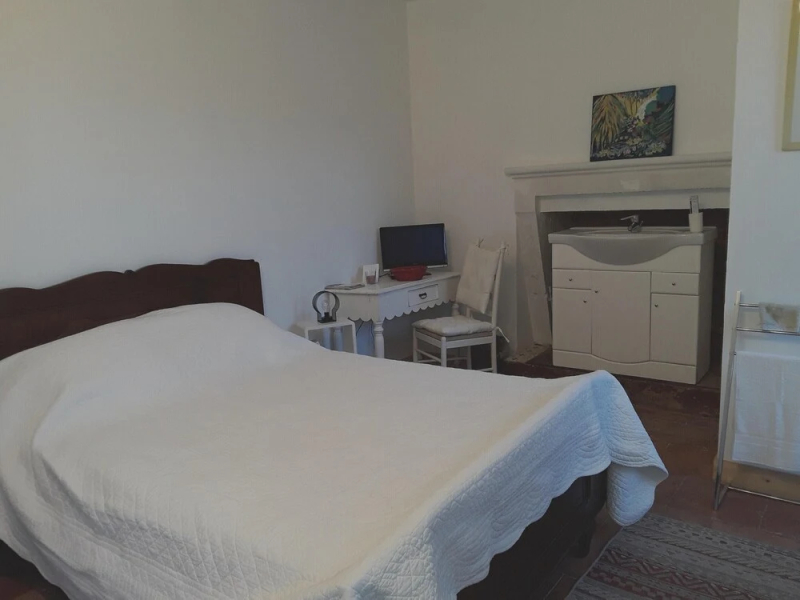 Studio In Langon With Enclosed Garden And Wifi