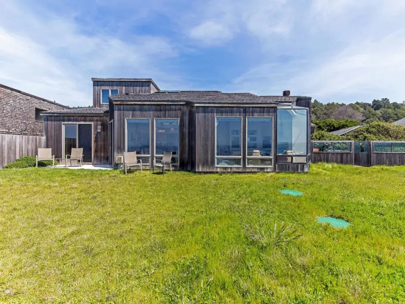 Ariel formerly Tre Sorelle by RedAwning