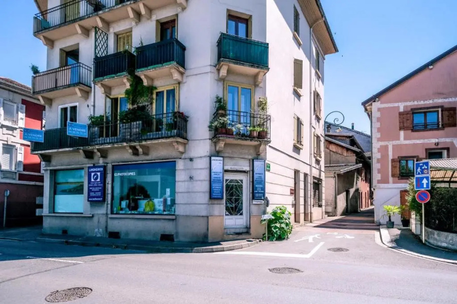 Pieds Dans L'eau - Lac Leman - 2 Min Evian - Spacieux